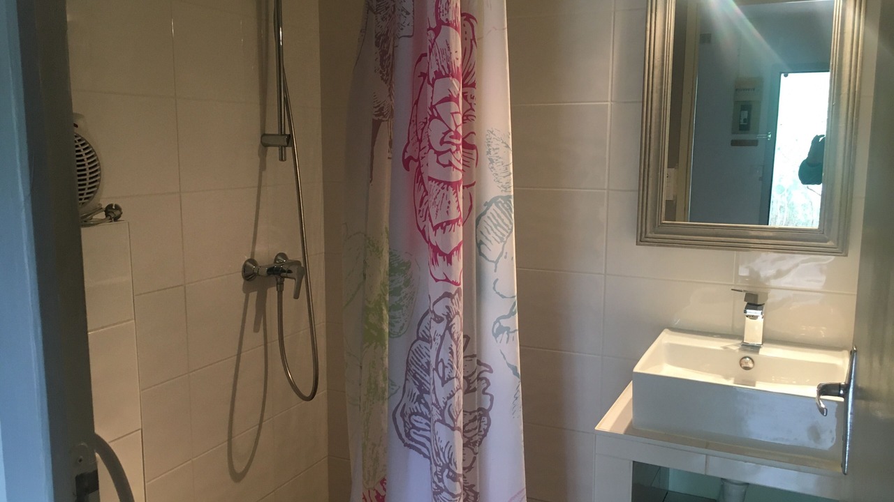 Photo of Bathroom in Grayan-Et-L'Hopital
