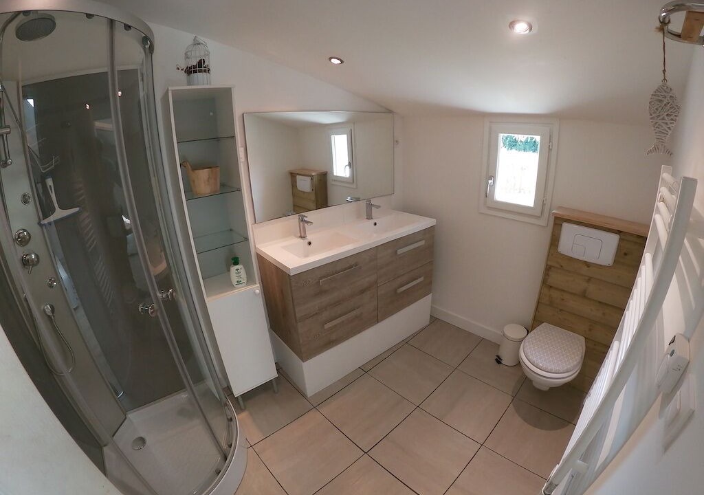 Photo of Bathroom in Le Bois-Plage-en-Re