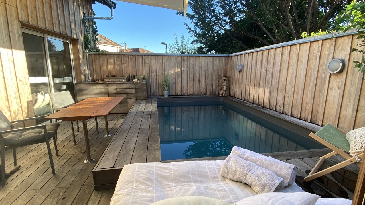 Photo of Outdoor in Begles