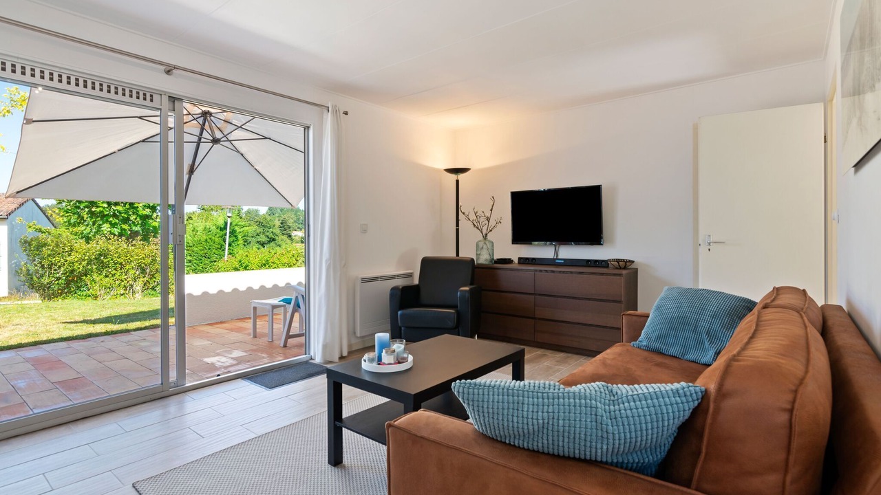 Photo of Livingroom in Ecuras