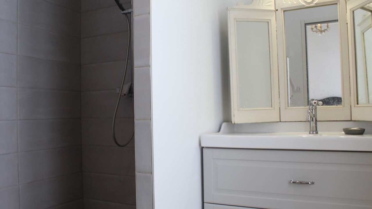 Photo of Bathroom in Cheray