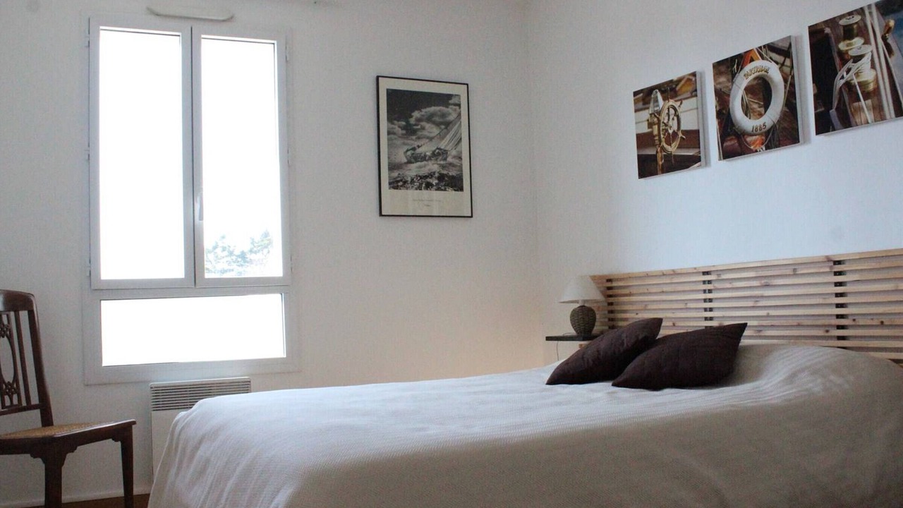 Photo of Bedroom in Port District