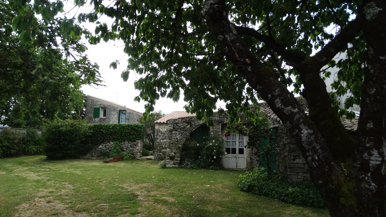 Photo of Outdoor in Arceau