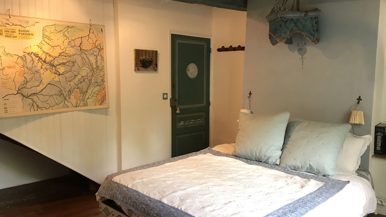Photo of Bedroom in Serignac-sur-Garonne
