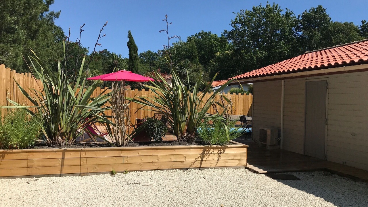Photo of Outdoor in Grayan-Et-L'Hopital