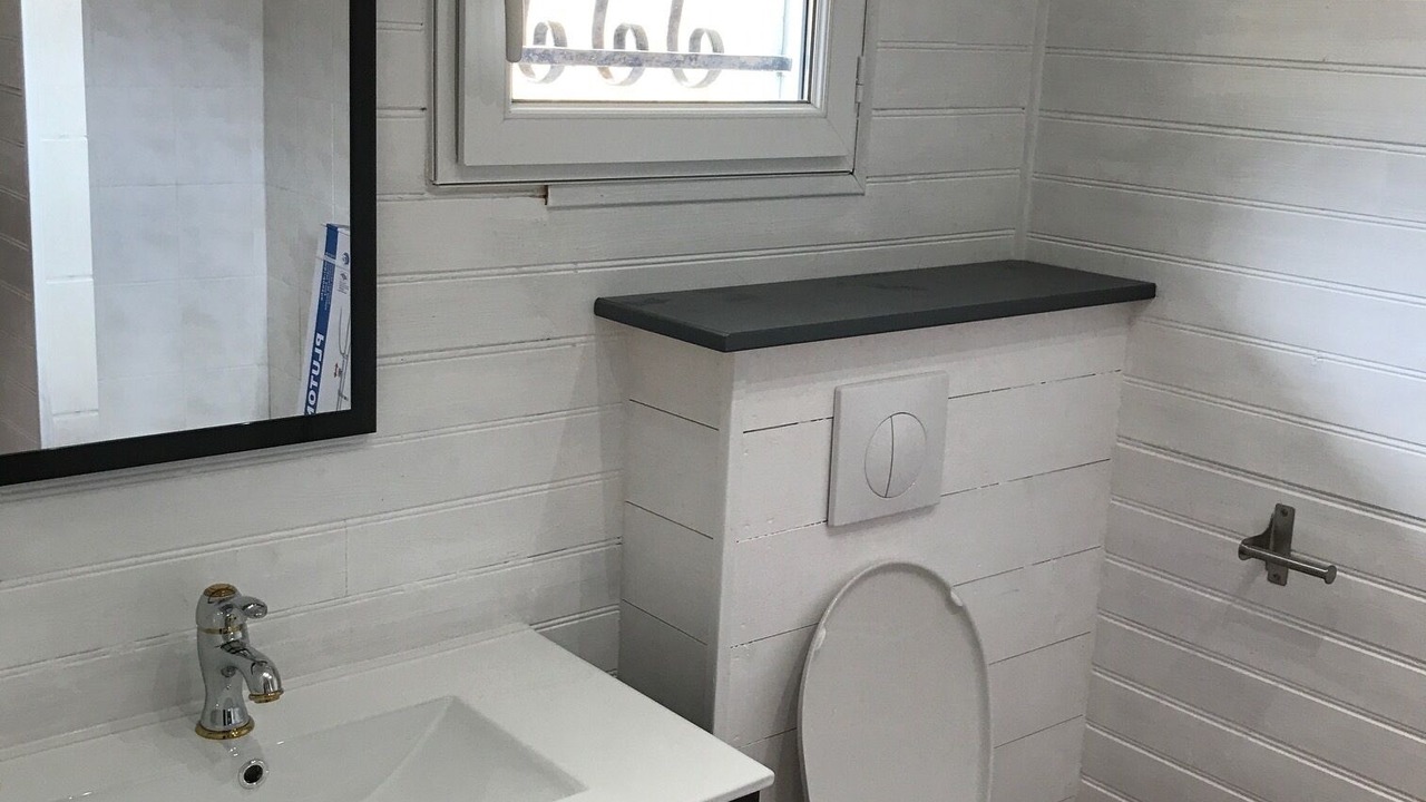 Photo of Bathroom in Grayan-Et-L'Hopital