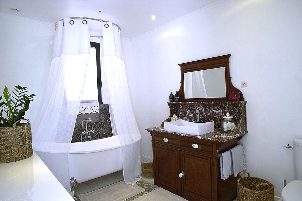 Photo of Bathroom in Les Ormes