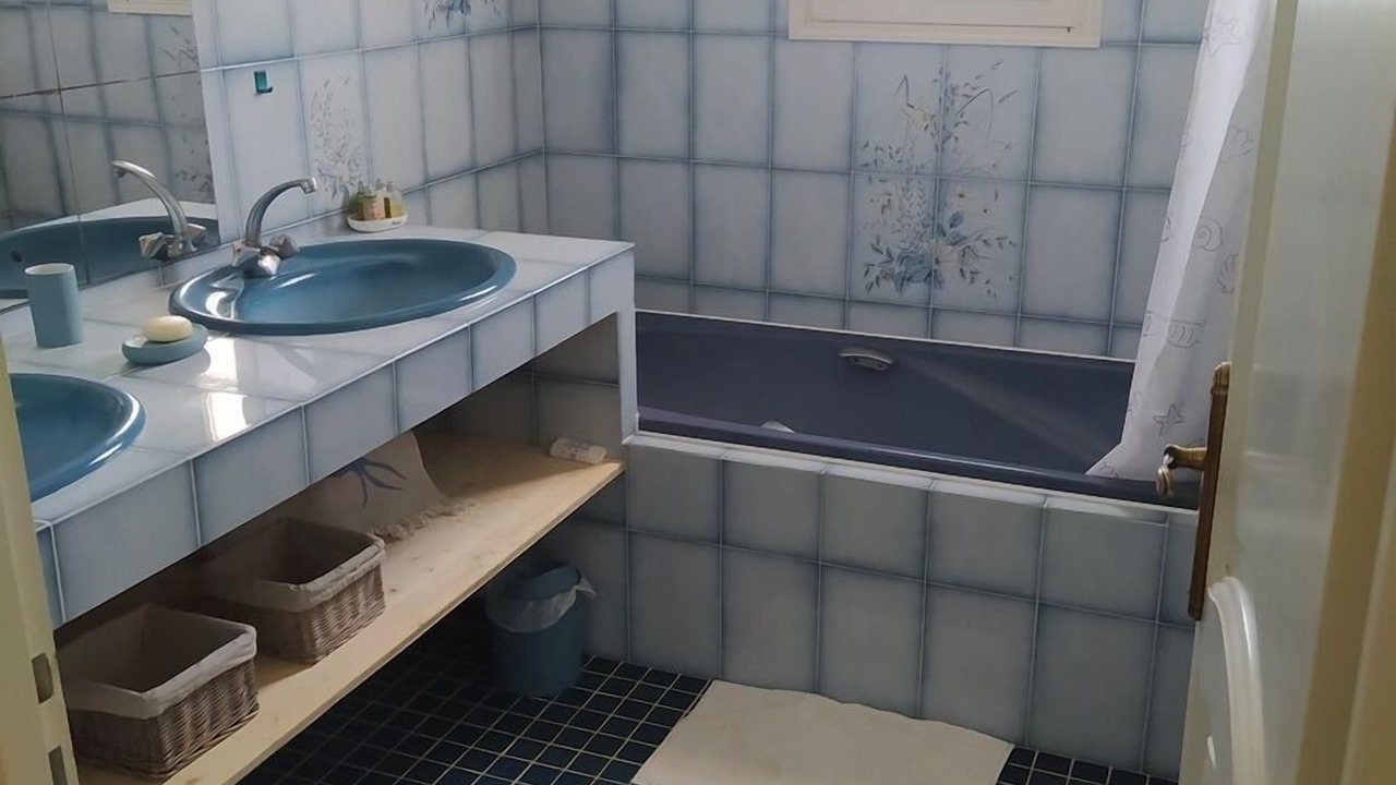Photo of Bathroom in Le Grand-Village-Plage
