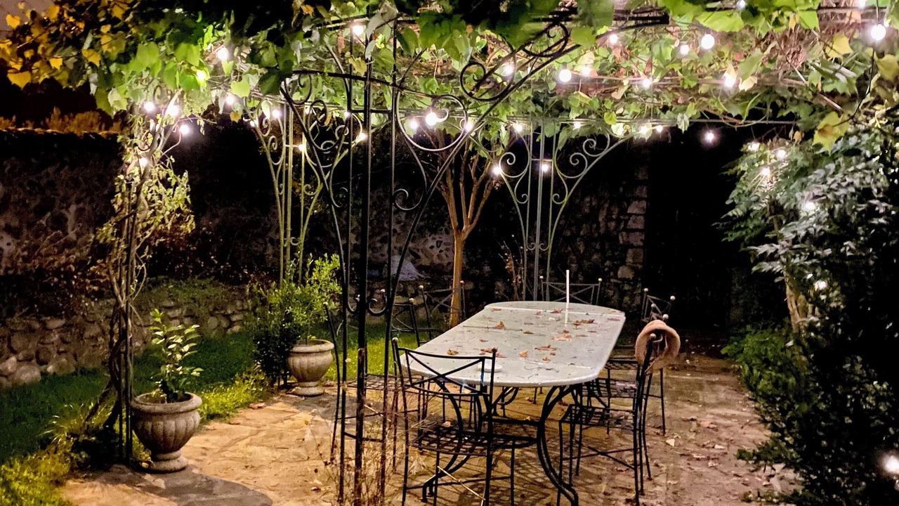 Photo of Outdoor in Precilhon