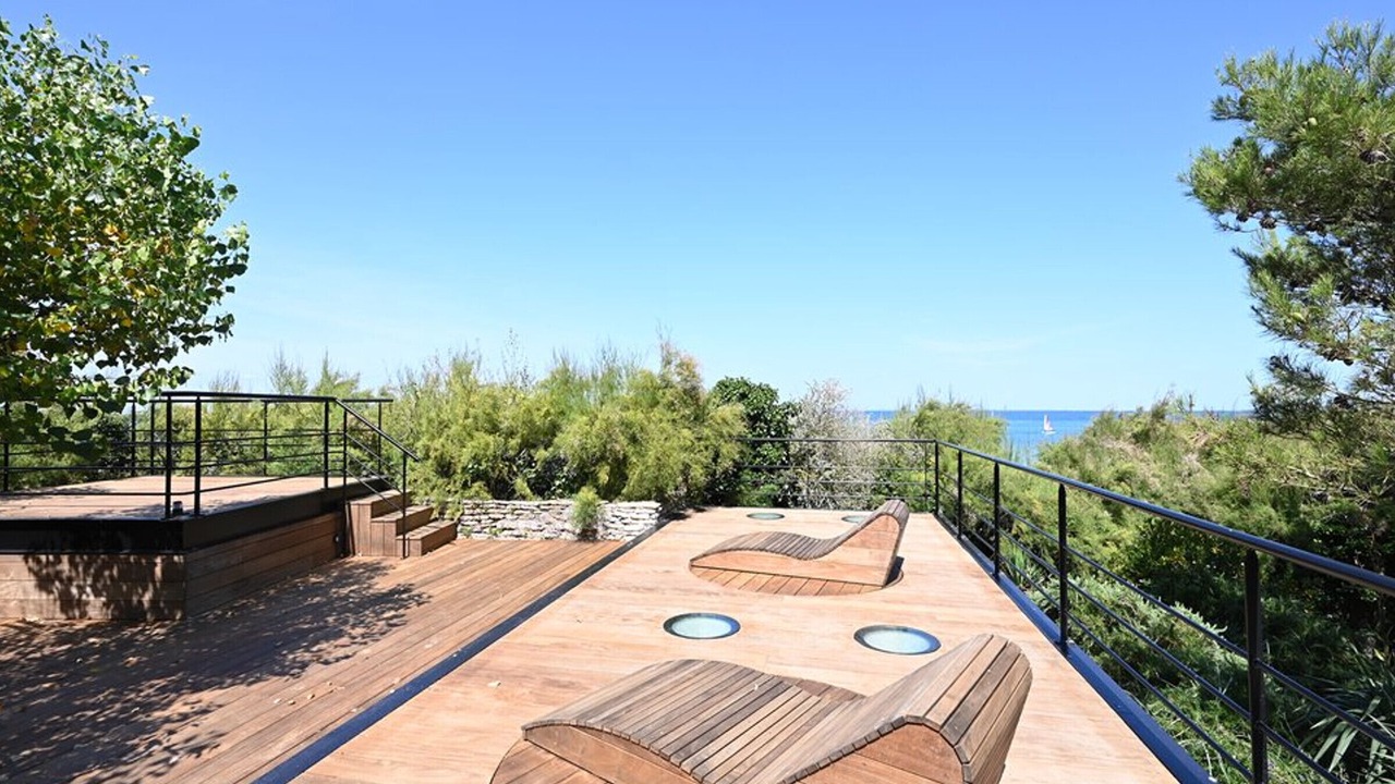 Photo of Outdoor in Les Portes-en-Re