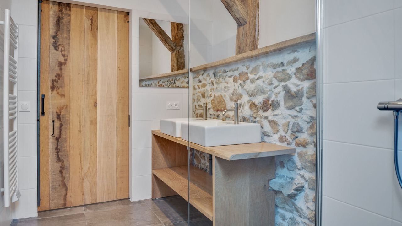 Photo of Bathroom in Rouzede