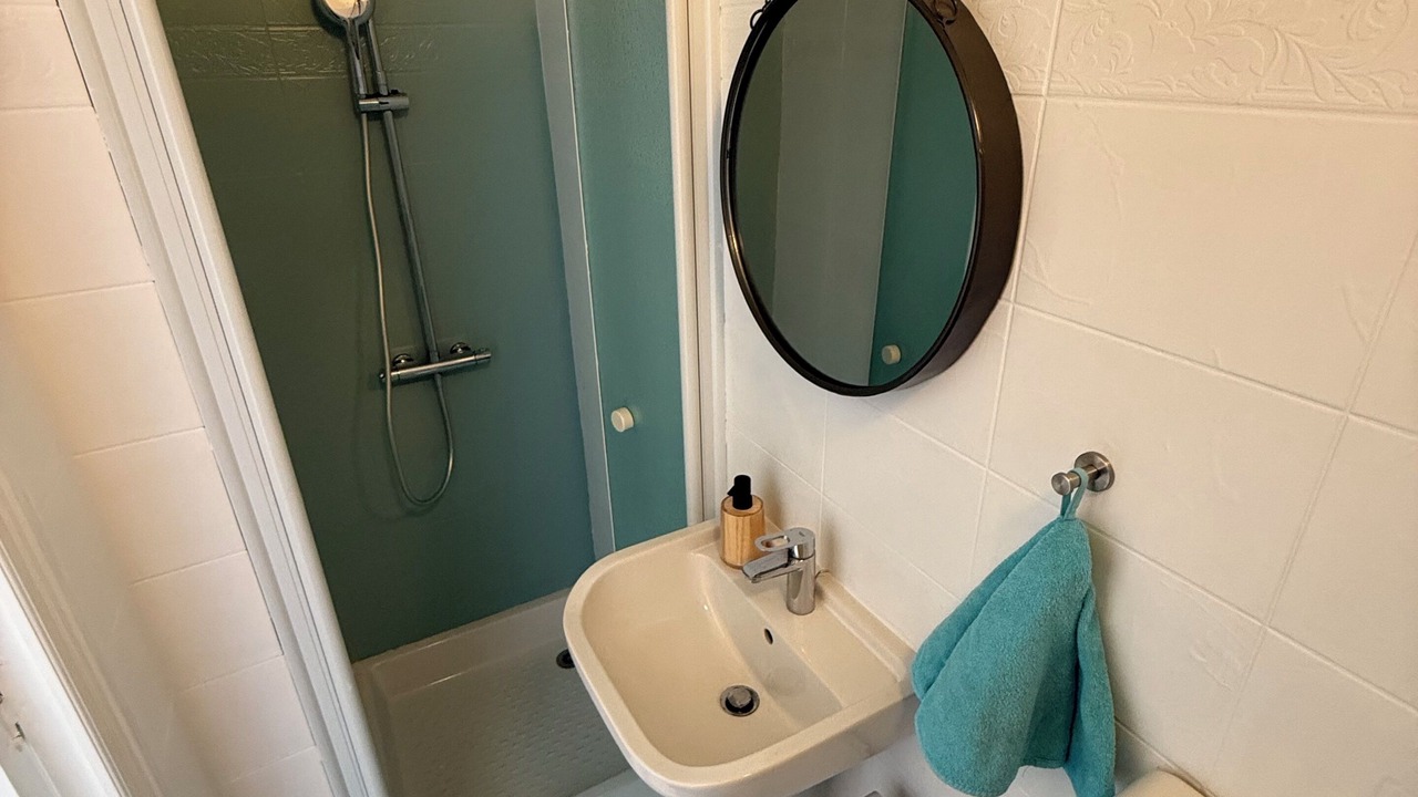 Photo of Bathroom in La Couarde-sur-Mer