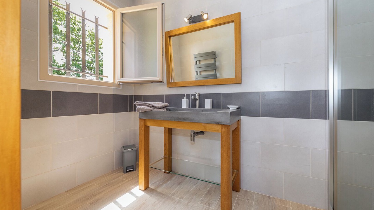 Photo of Bathroom in Florimont-Gaumier