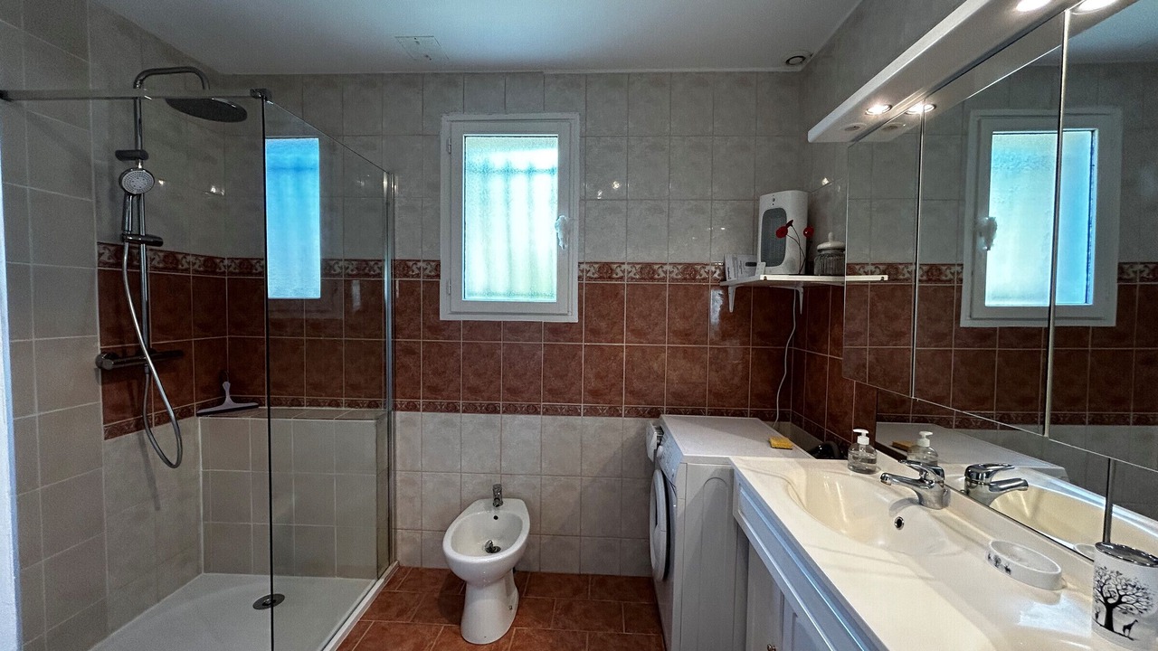 Photo of Bathroom in La Roche-Posay