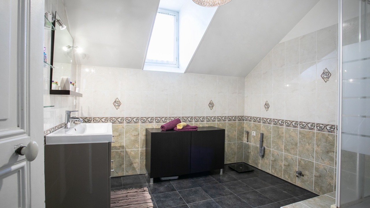 Photo of Bathroom in Perigueux
