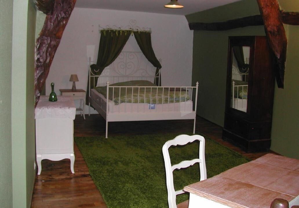 Photo of Bedroom in Saint-Julien-de-Lampon