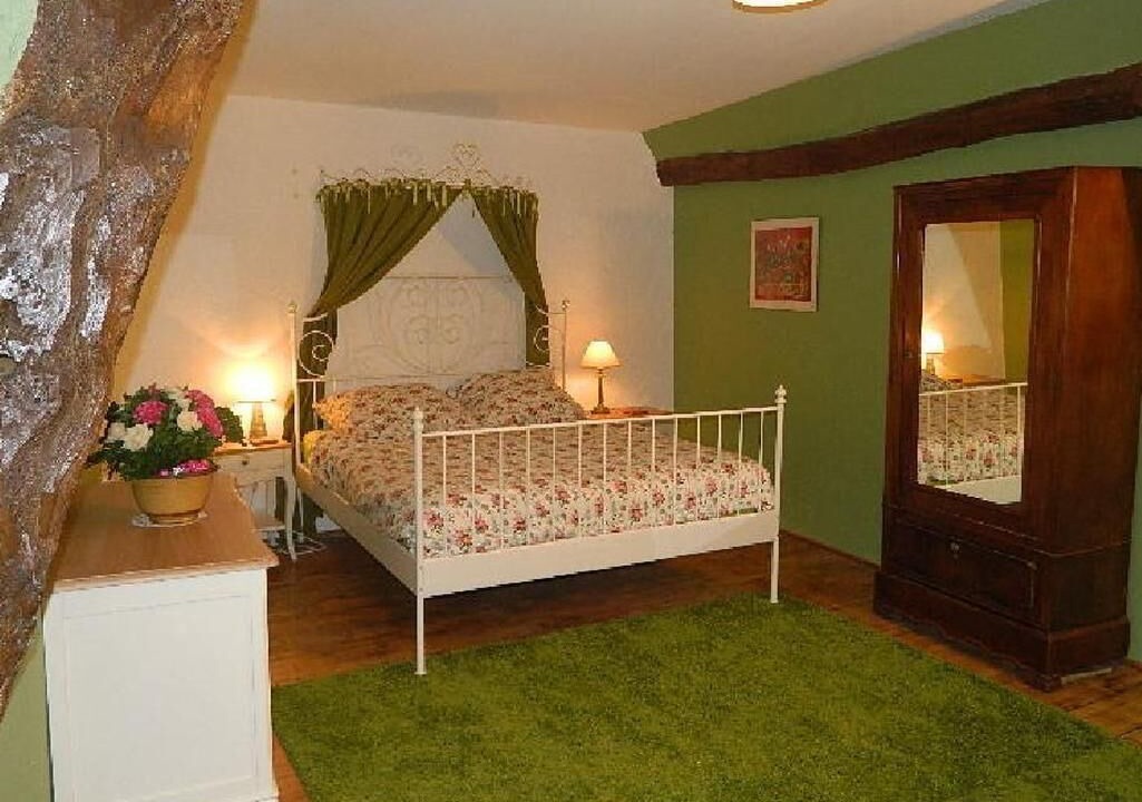 Photo of Bedroom in Saint-Julien-de-Lampon