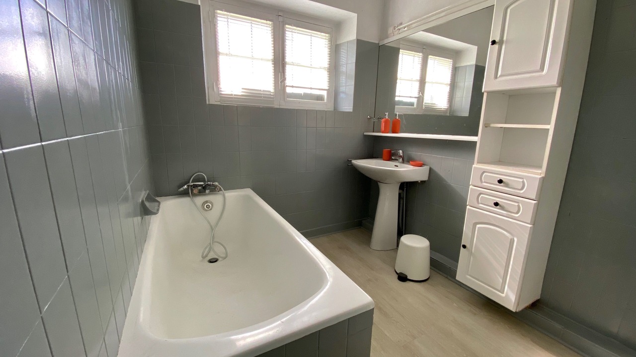 Photo of Bathroom in Lahontan