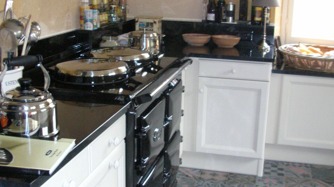 Photo of Kitchen in Langoiran