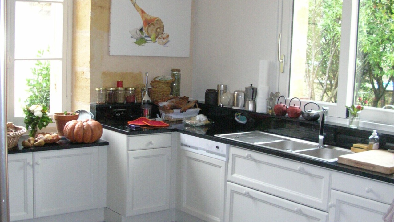 Photo of Kitchen in Langoiran
