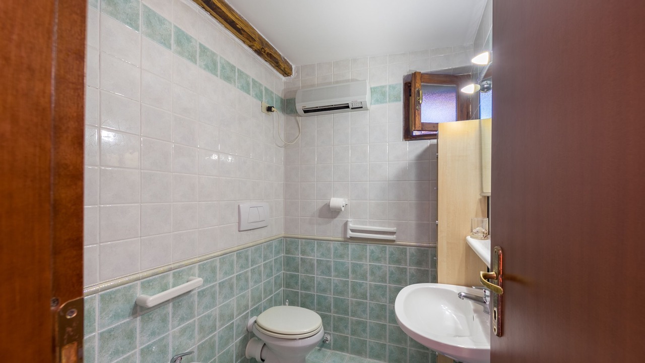Photo of Bathroom in Marina di Campo