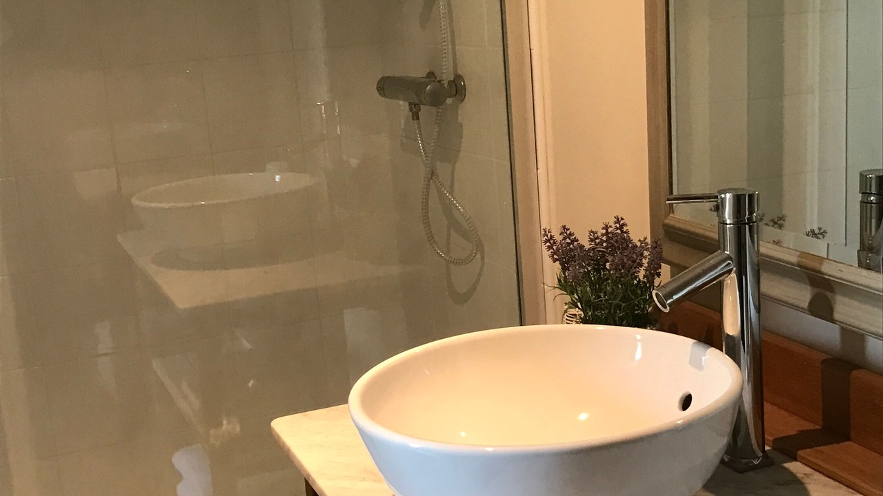 Photo of Bathroom in Villeneuve-de-Duras