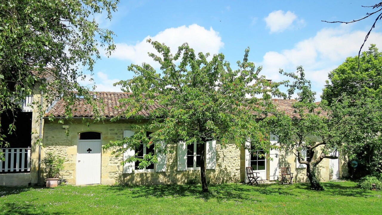 Photo of Others in Vertheuil