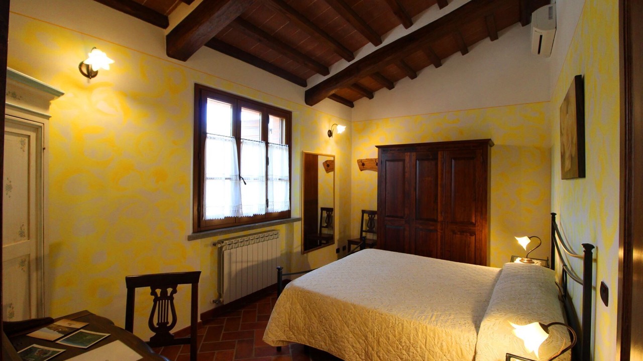 Photo of Others in Santarello