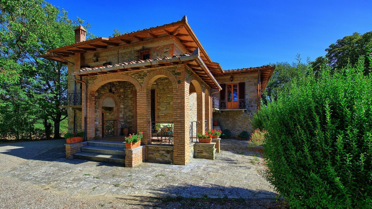 Photo of Outdoor in Ambra