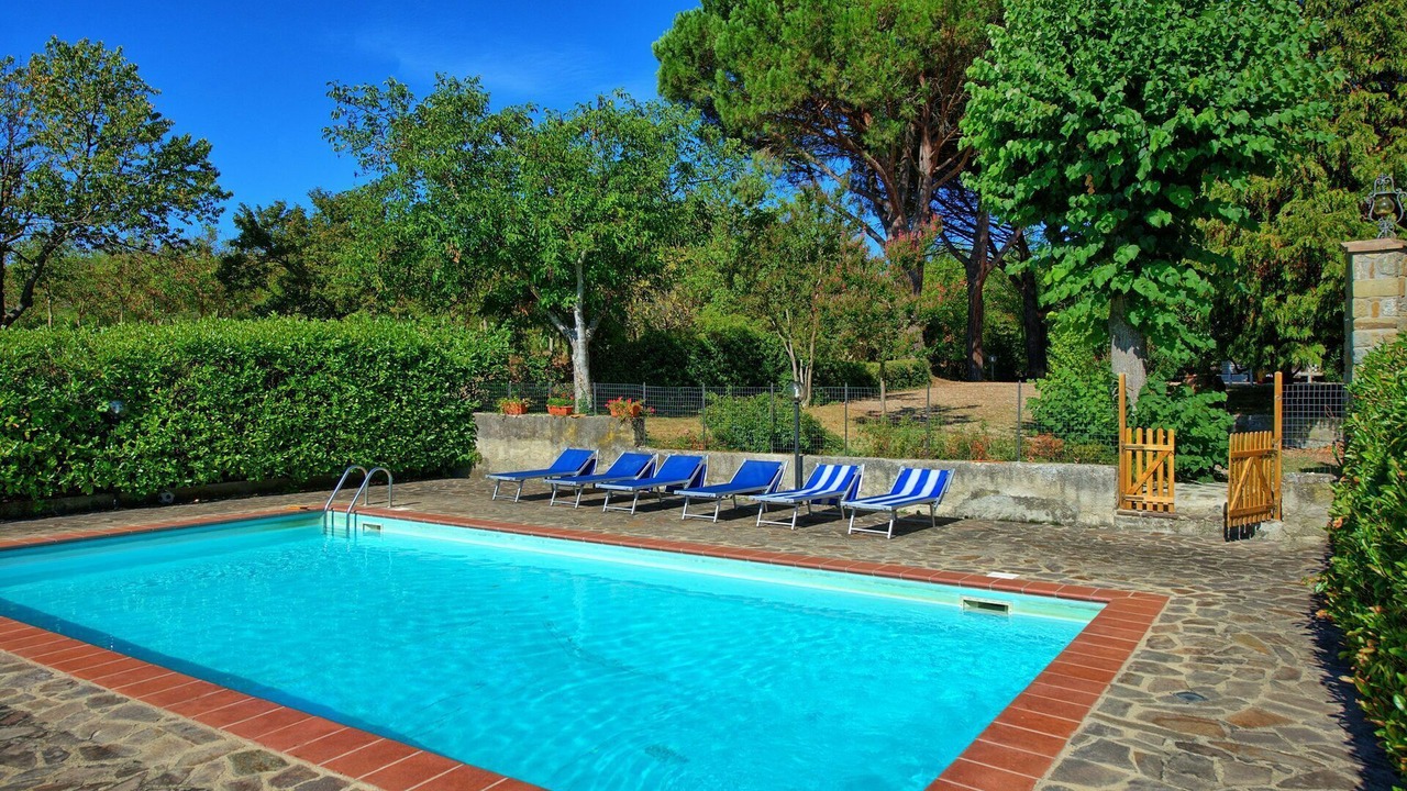 Photo of Outdoor in Ambra