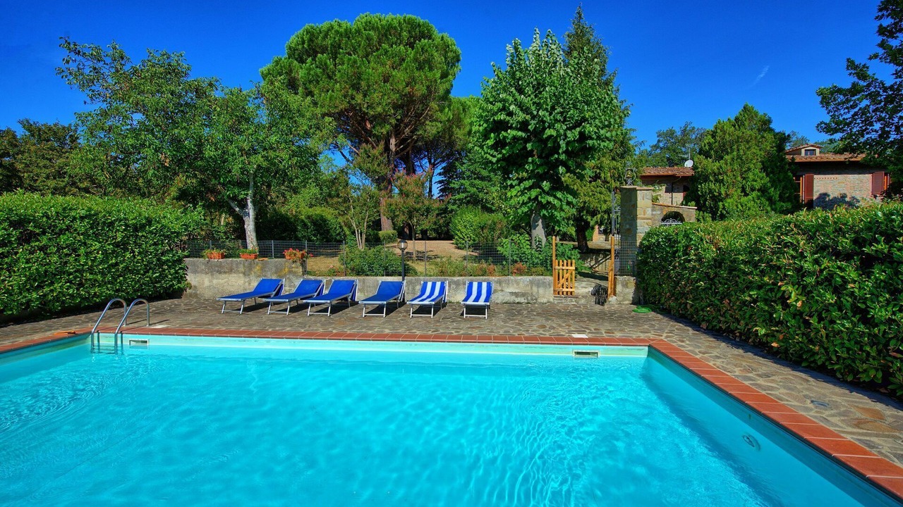 Photo of Outdoor in Ambra