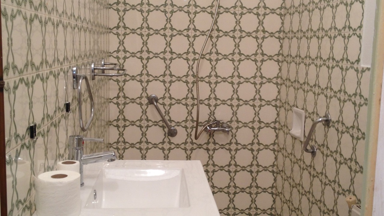 Photo of Bathroom in L'Isle-Jourdain