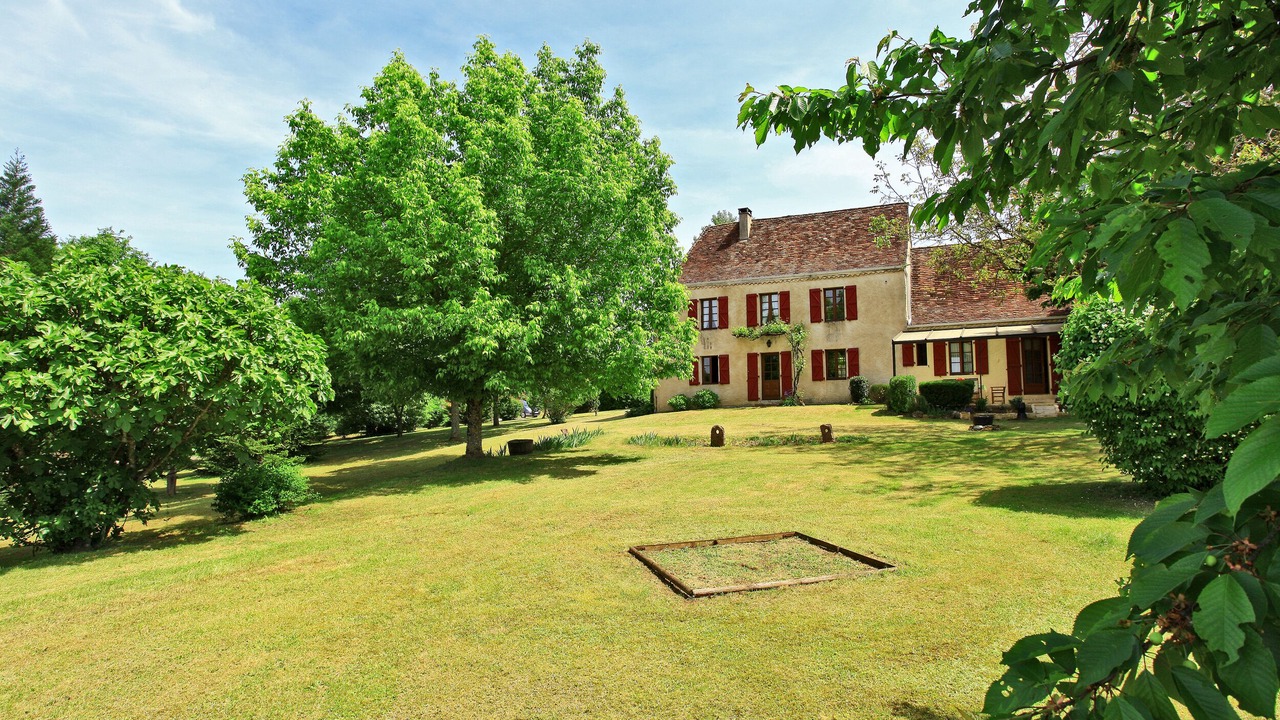 Photo of Outdoor in Saint-Julien-de-Lampon