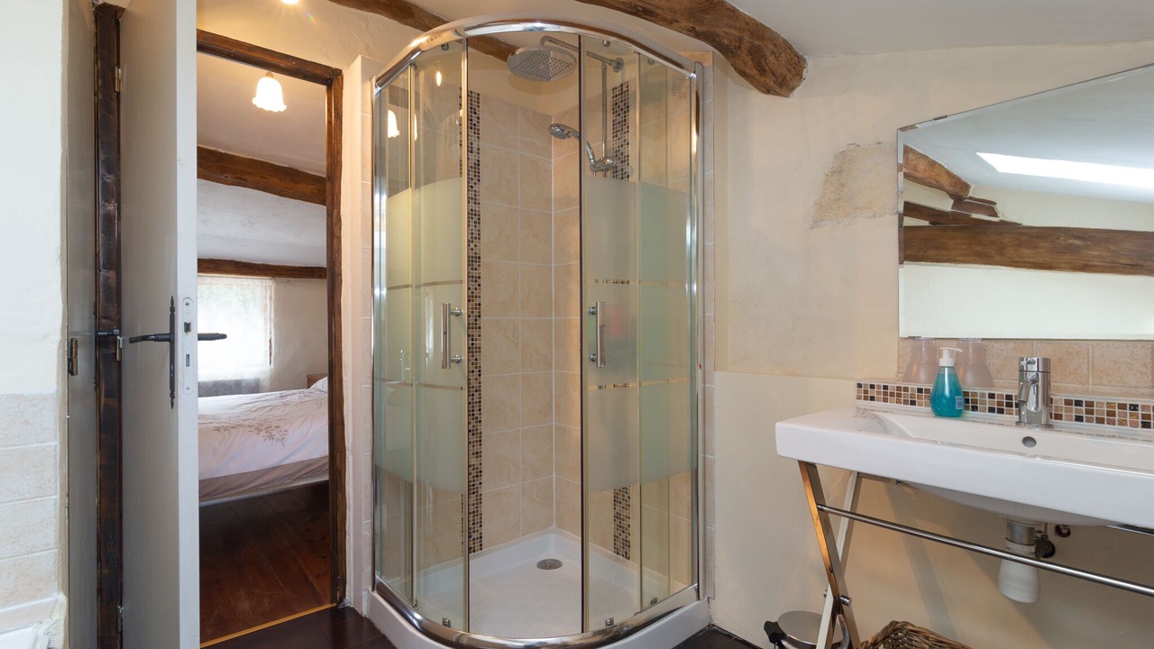 Photo of Bathroom in Saint-Mariens