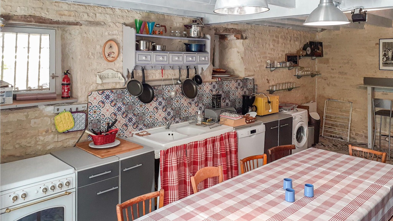 Photo of Others in Fontenille-Saint-Martin-d'Entraigues
