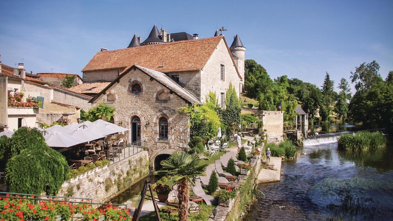 Photo of Others in Fontenille-Saint-Martin-d'Entraigues