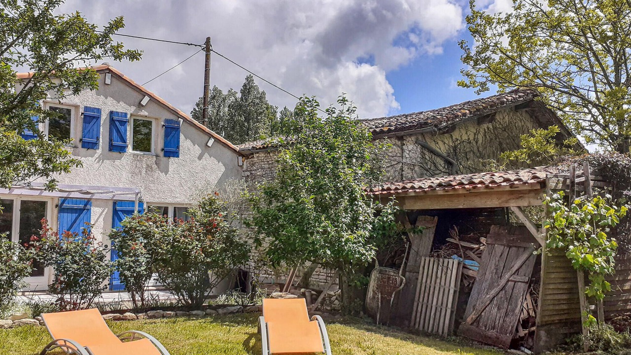 Photo of Others in Fontenille-Saint-Martin-d'Entraigues