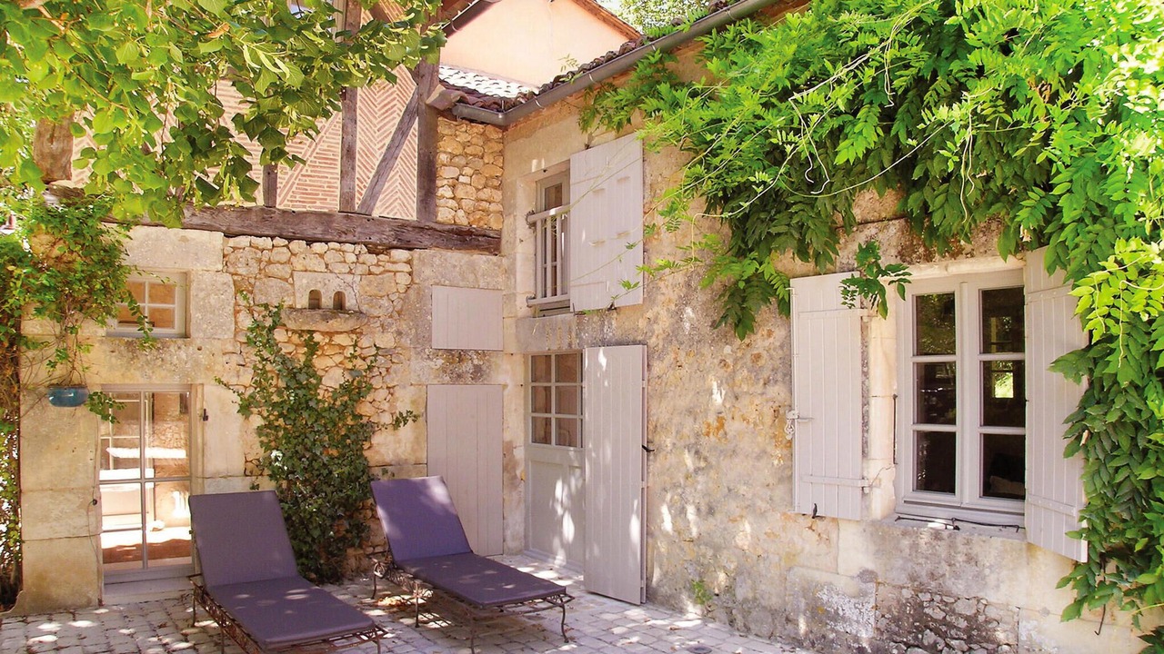 Photo of Outdoor in Saint-Martin-des-Combes
