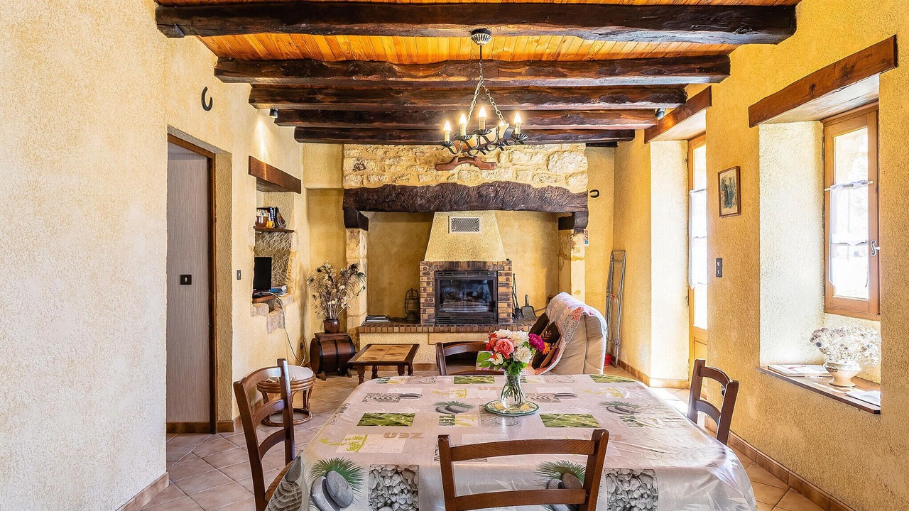 Photo of Bedroom in Saint-Crepin-et-Carlucet