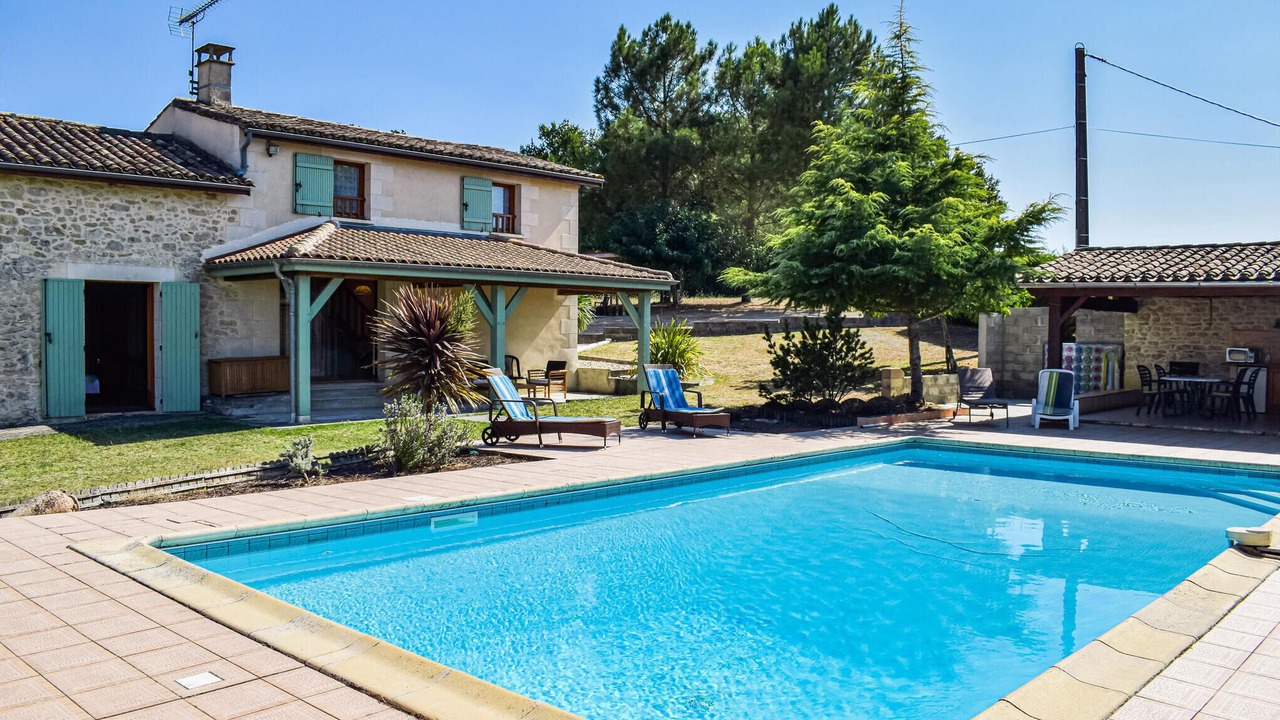 Photo of Outdoor in Sainte-Gemme