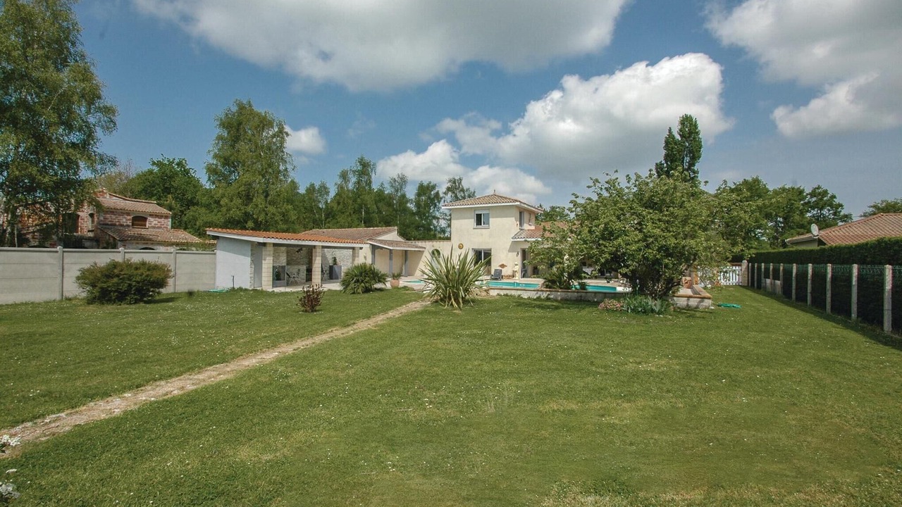 Photo of Others in Saint-Vivien-de-Medoc