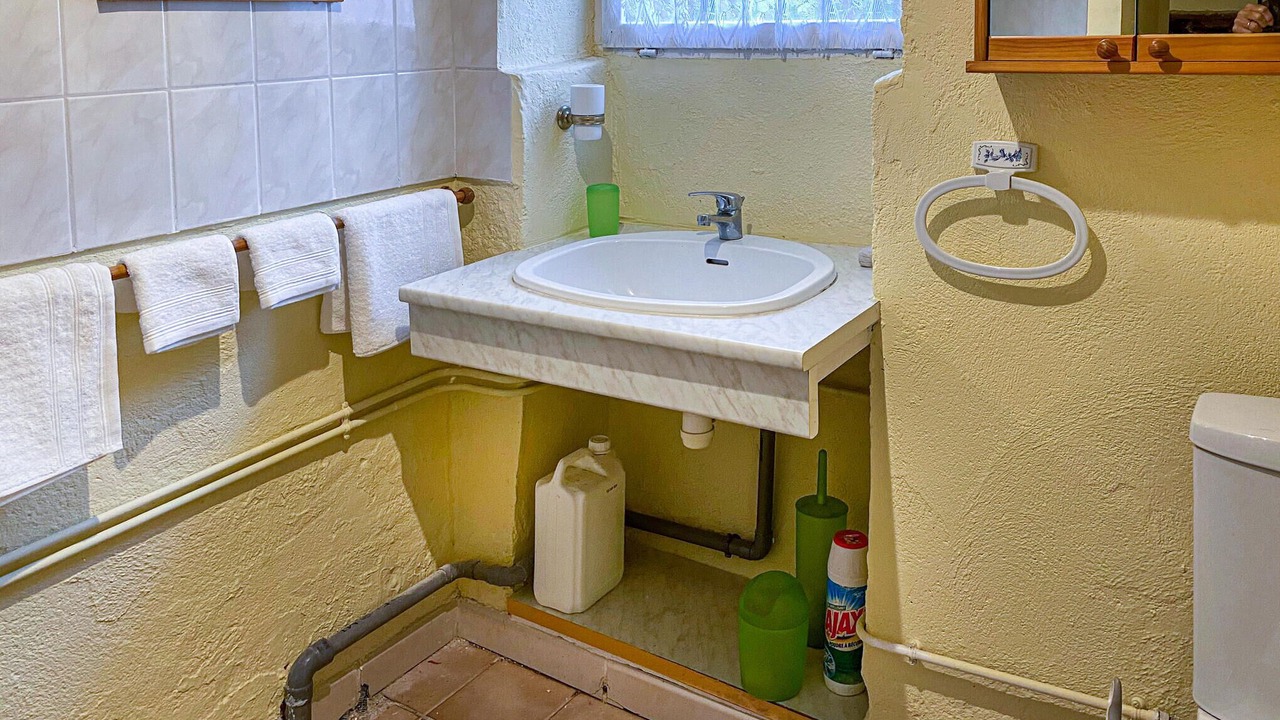 Photo of Bathroom in Saint-Martin-le-Mault