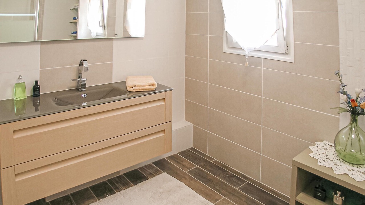 Photo of Bathroom in Savignac-les-Eglises
