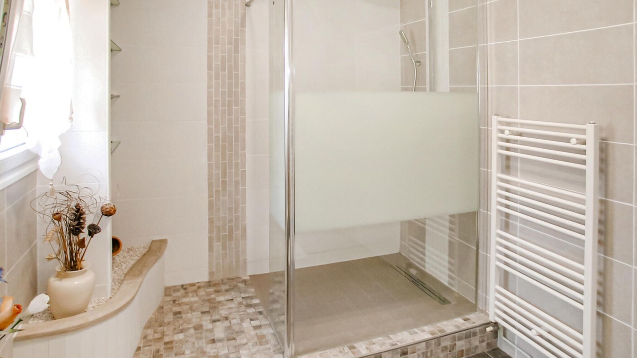Photo of Bathroom in Savignac-les-Eglises