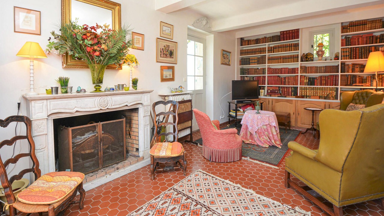 Photo of Bedroom in La Roque-d'Antheron