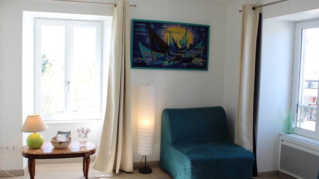 Photo of Livingroom in La Rochelle City Centre