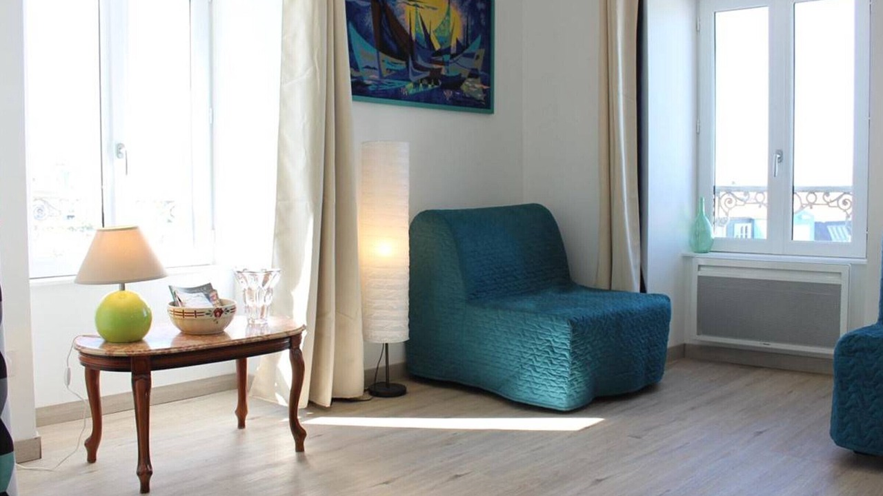 Photo of Livingroom in La Rochelle City Centre