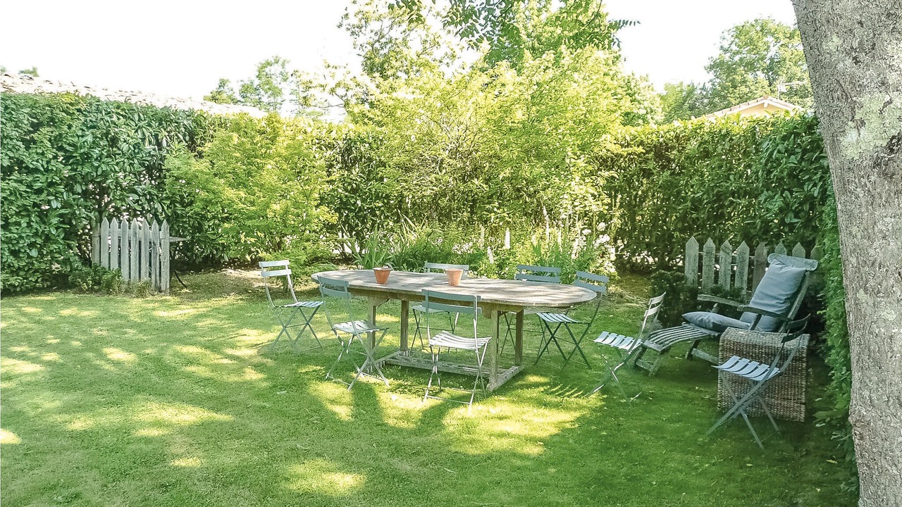 Photo of Outdoor in Arjuzanx