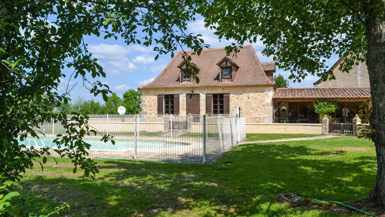 Photo of Outdoor in Eglise-Neuve-d'Issac