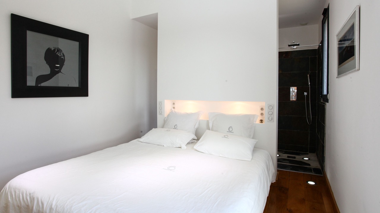Photo of Bedroom in Saint-Jean-d'Eyraud
